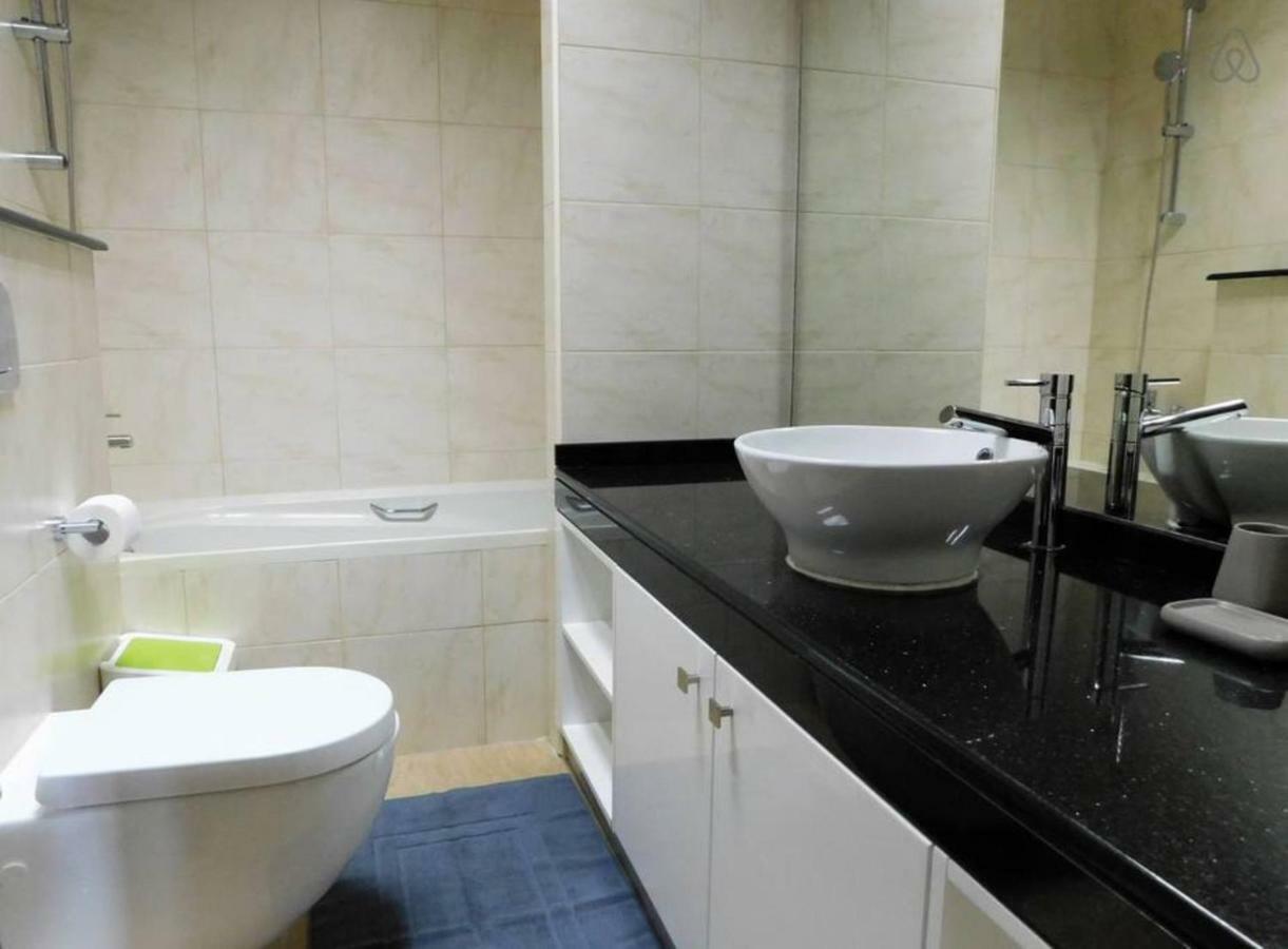 Апартаменти Luton - The Marina Torch - Sea View - 64ab07 *